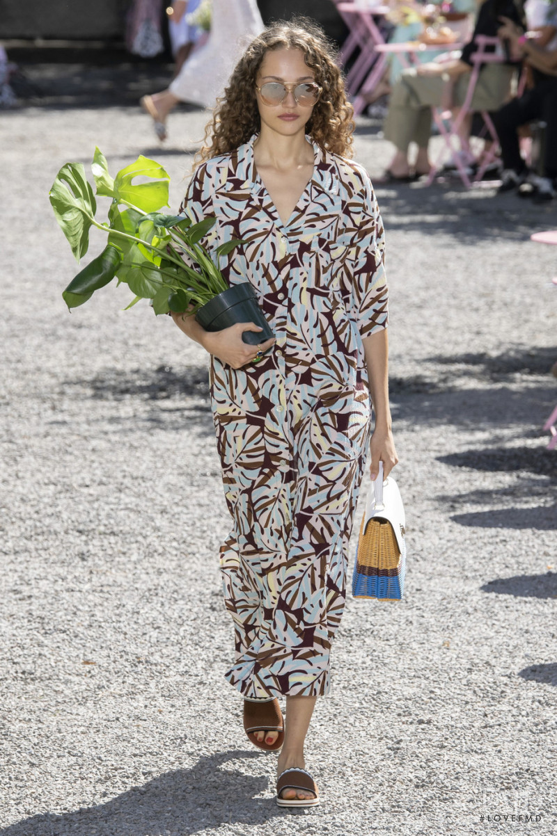 Michelle Gutknecht featured in  the Kate Spade New York fashion show for Spring/Summer 2020