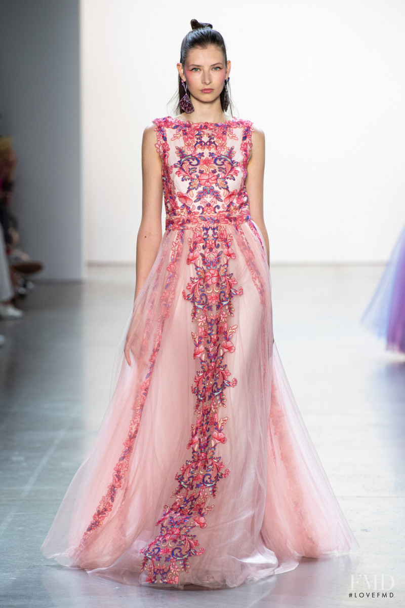 Tadashi Shoji fashion show for Spring/Summer 2020