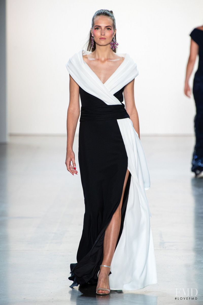 Tadashi Shoji fashion show for Spring/Summer 2020