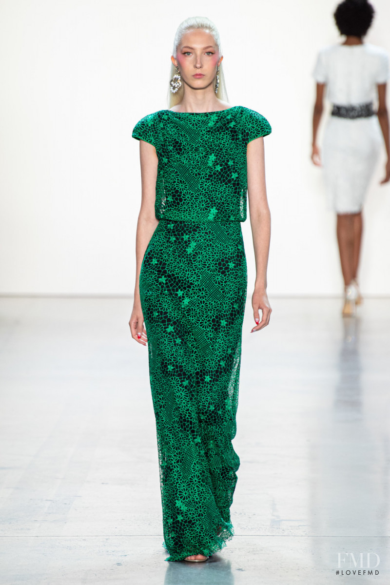 Sasha  Komarova featured in  the Tadashi Shoji fashion show for Spring/Summer 2020