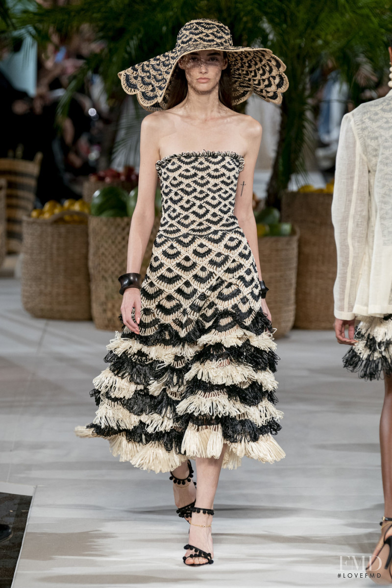 Amanda Googe featured in  the Oscar de la Renta fashion show for Spring/Summer 2020