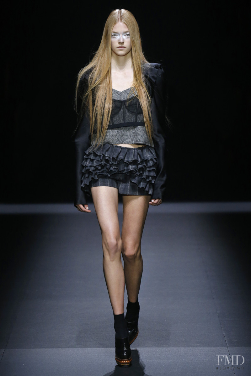 Eliza Kallmann featured in  the Vera Wang fashion show for Spring/Summer 2020