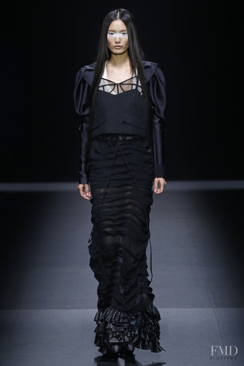 Liu Chunjie featured in  the Vera Wang fashion show for Spring/Summer 2020