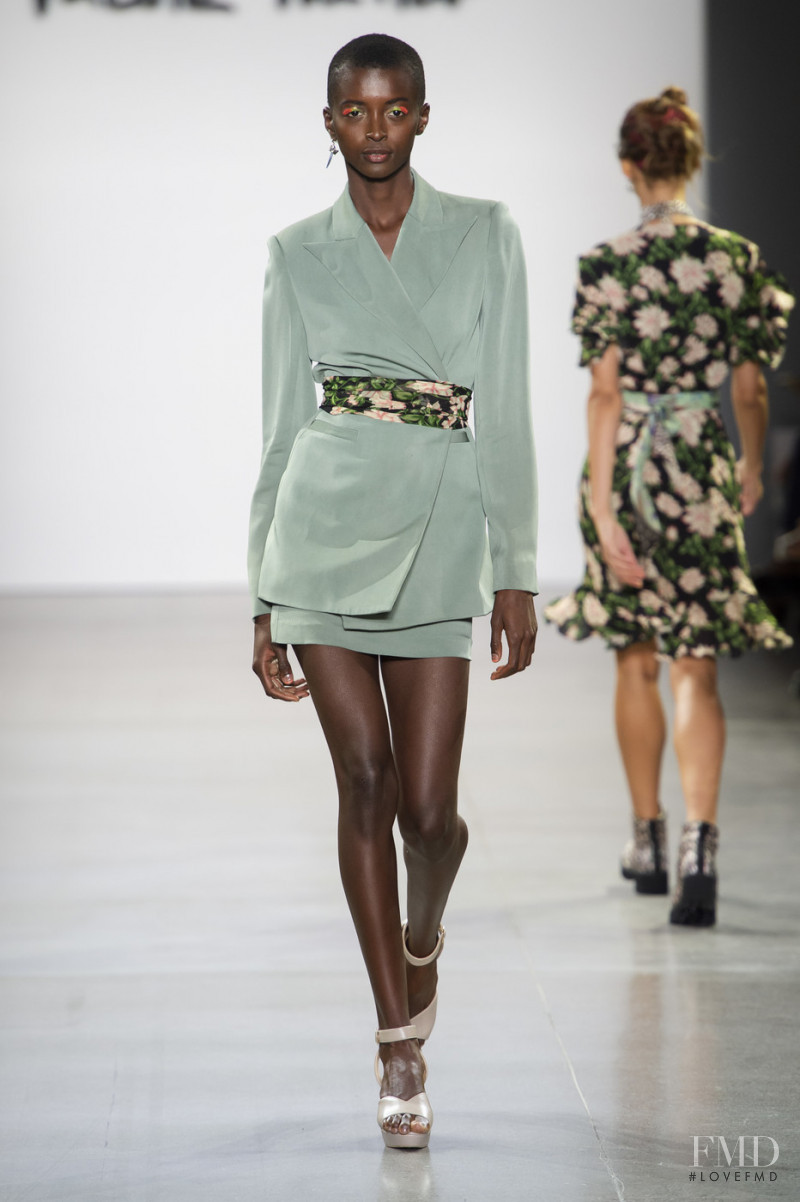 Nicole Miller fashion show for Spring/Summer 2020