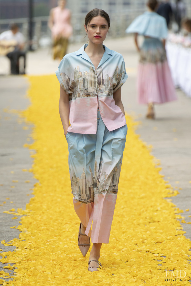Sara Schuld featured in  the Lela Rose fashion show for Spring/Summer 2020
