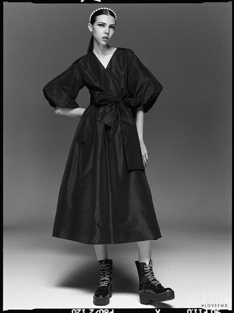 Lea Julian featured in  the Zara advertisement for Fall 2019