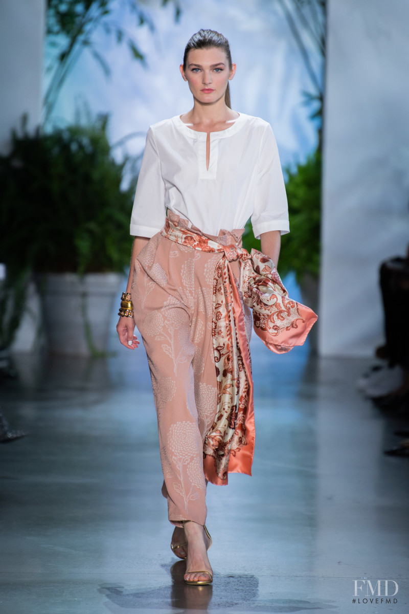 Dennis Basso fashion show for Spring/Summer 2020