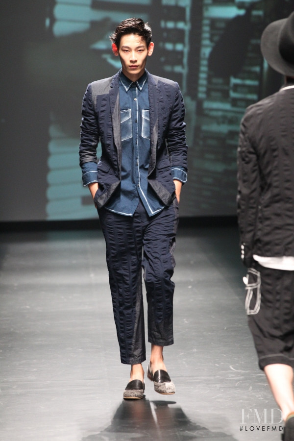 Mihara Yasuhiro fashion show for Spring/Summer 2016