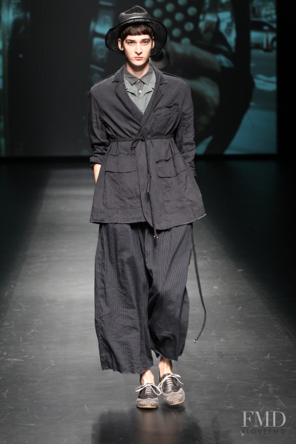 Mihara Yasuhiro fashion show for Spring/Summer 2016