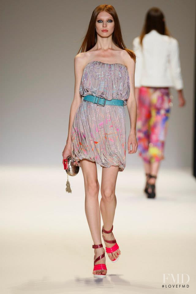 Olga Sherer featured in  the Matthew Williamson fashion show for Spring/Summer 2009