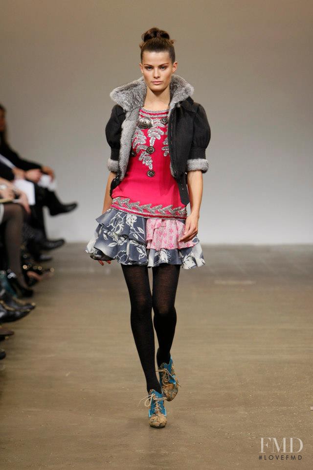Isabeli Fontana featured in  the Matthew Williamson fashion show for Autumn/Winter 2008