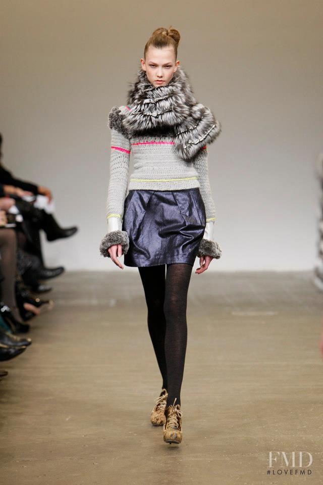 Karlie Kloss featured in  the Matthew Williamson fashion show for Autumn/Winter 2008