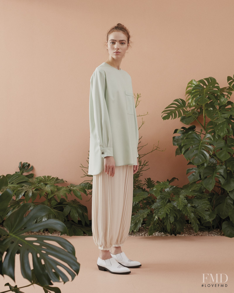 Alysi Creme lookbook for Autumn/Winter 2019