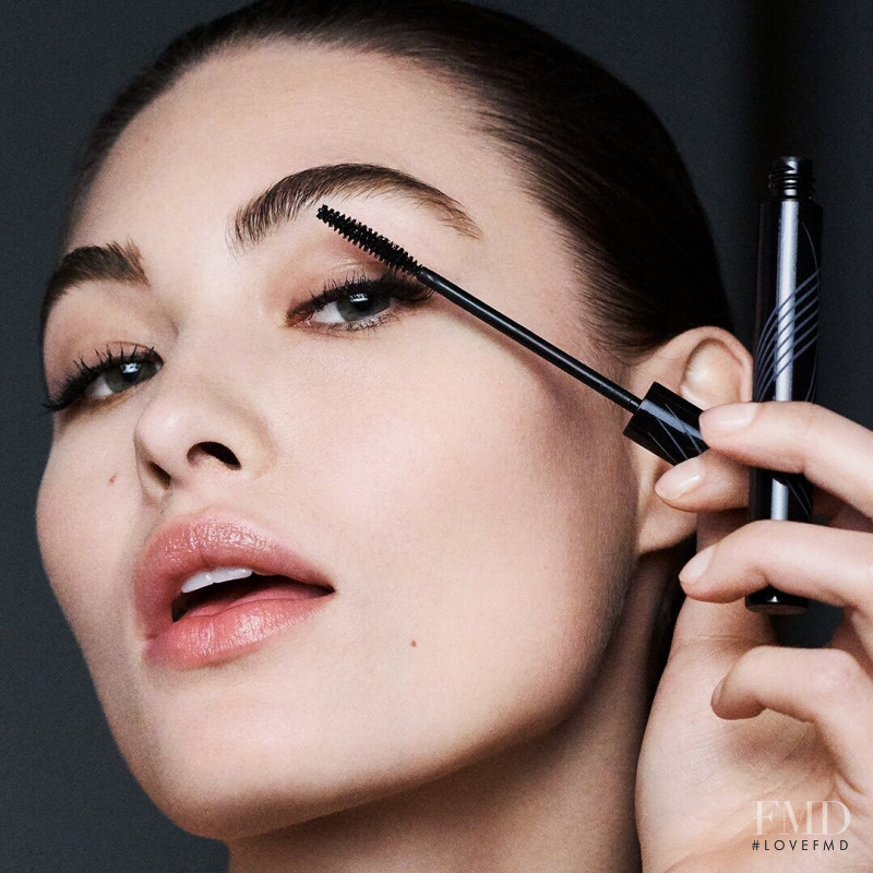 Grace Elizabeth featured in  the Estée Lauder advertisement for Autumn/Winter 2019