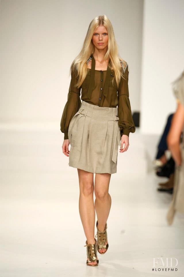 Veronika Fasinova featured in  the Matthew Williamson fashion show for Spring/Summer 2008