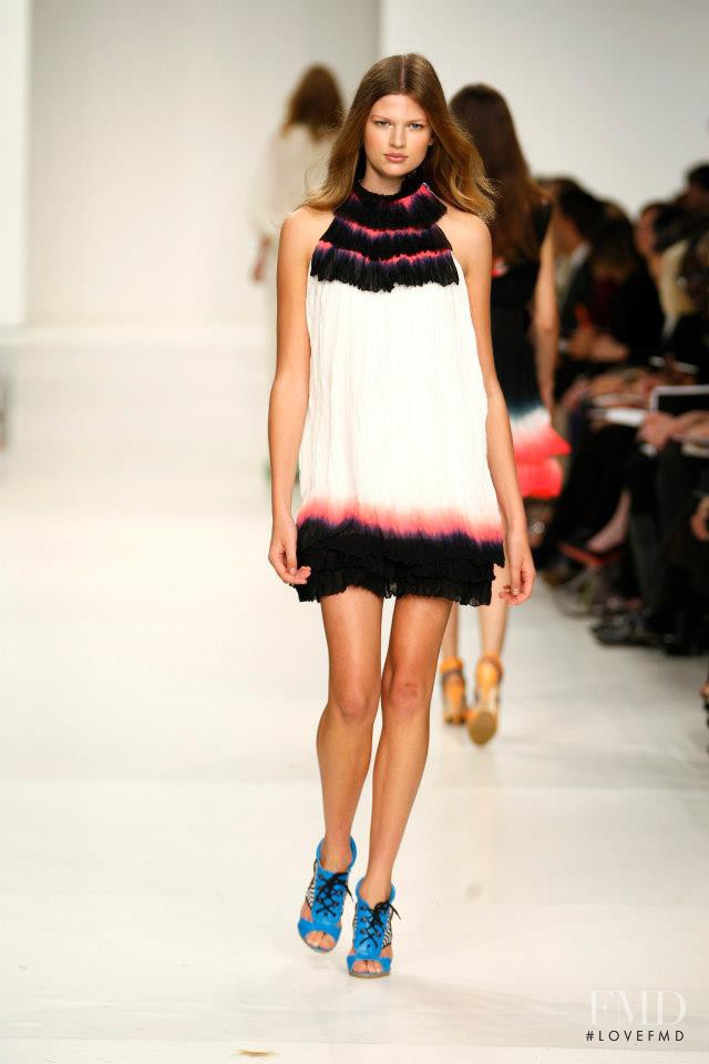 Bette Franke featured in  the Matthew Williamson fashion show for Spring/Summer 2008