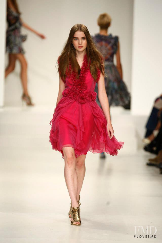 Ali Michael featured in  the Matthew Williamson fashion show for Spring/Summer 2008