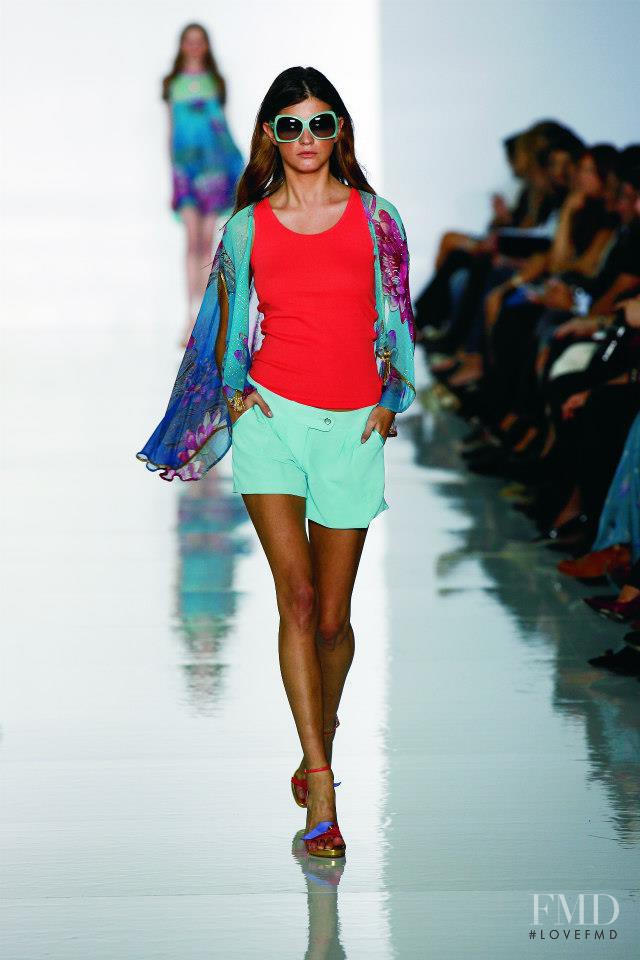 Jeisa Chiminazzo featured in  the Matthew Williamson fashion show for Spring/Summer 2007