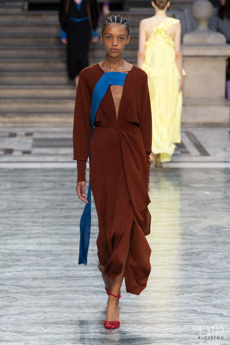 Kukua Williams featured in  the Victoria Beckham fashion show for Spring/Summer 2020