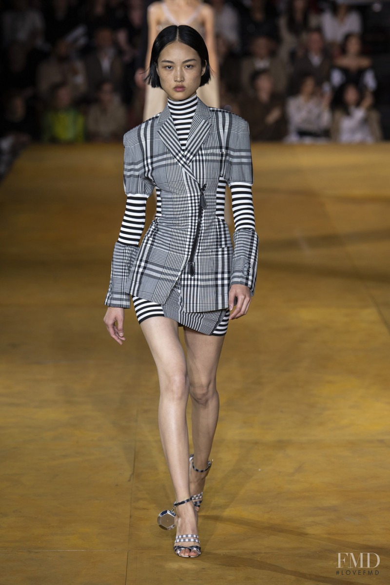 Jing Wen featured in  the Burberry fashion show for Spring/Summer 2020