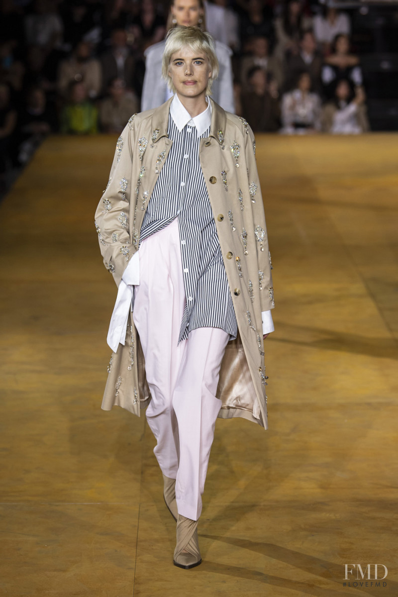 Agyness Deyn featured in  the Burberry fashion show for Spring/Summer 2020