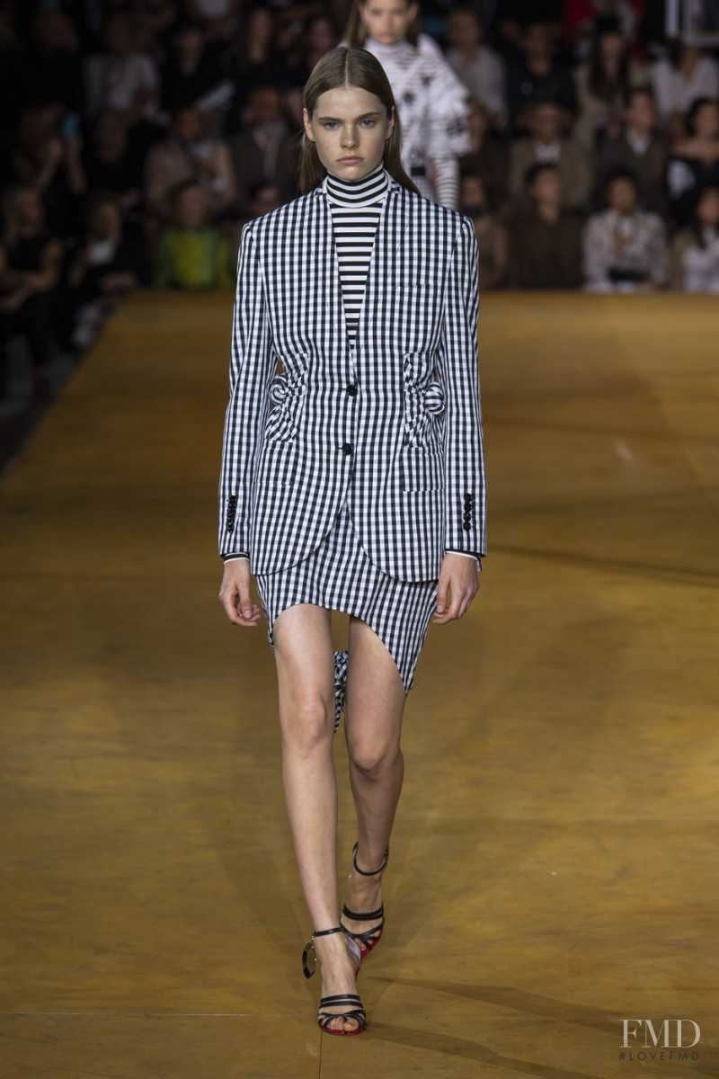 Maud Hoevelaken featured in  the Burberry fashion show for Spring/Summer 2020