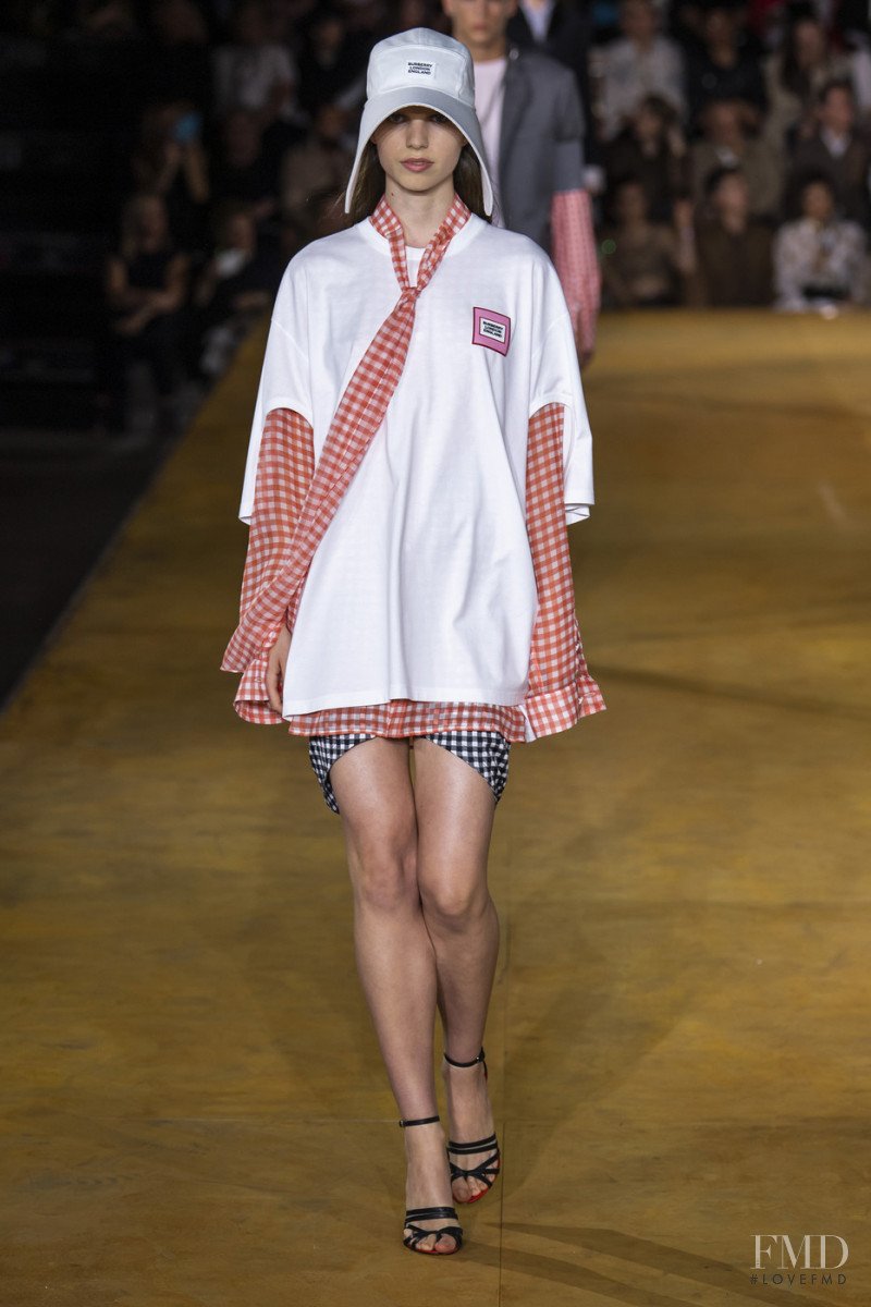 Olivia Parsons featured in  the Burberry fashion show for Spring/Summer 2020