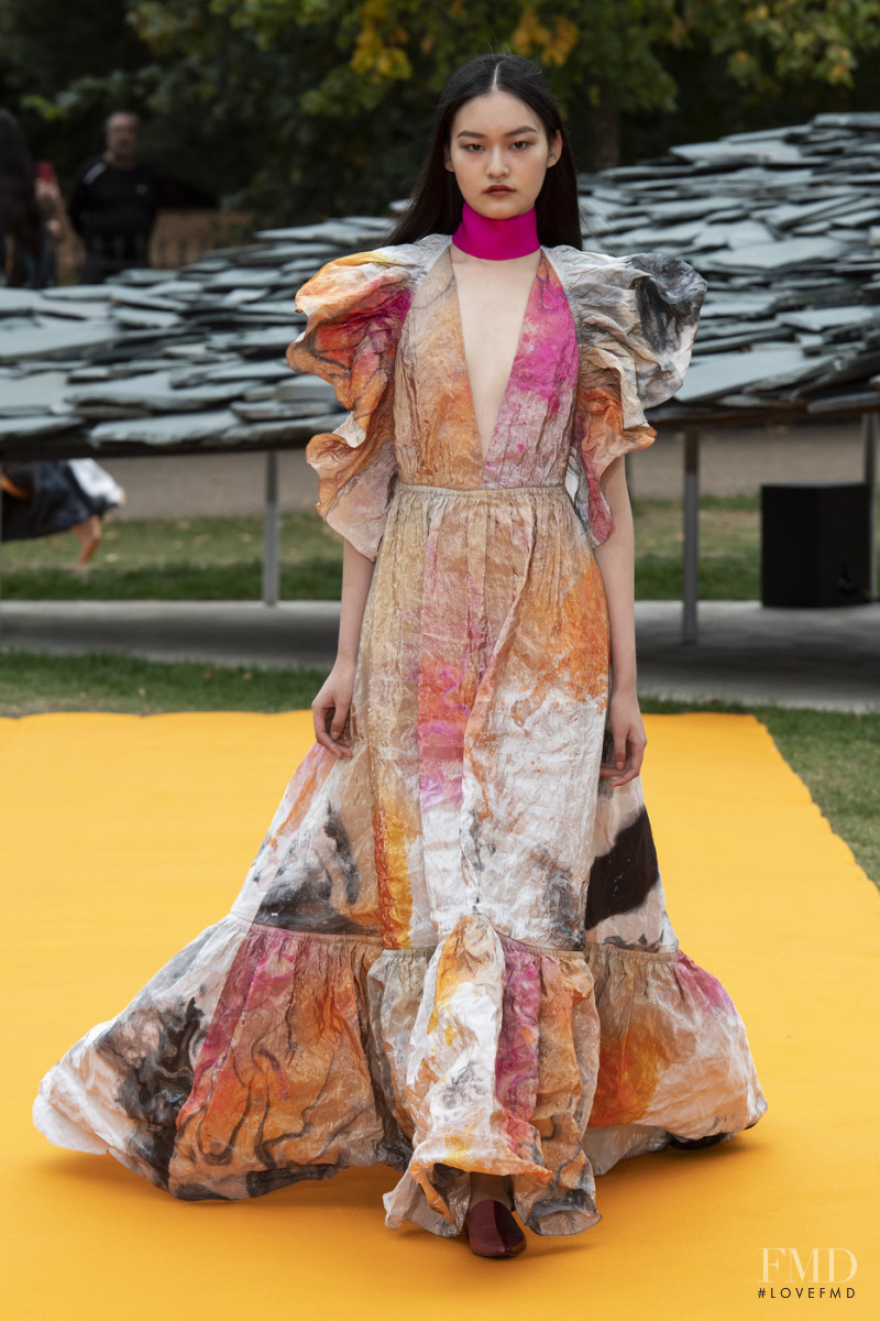 Xu Xiao Qian featured in  the Roksanda Ilincic fashion show for Spring/Summer 2020