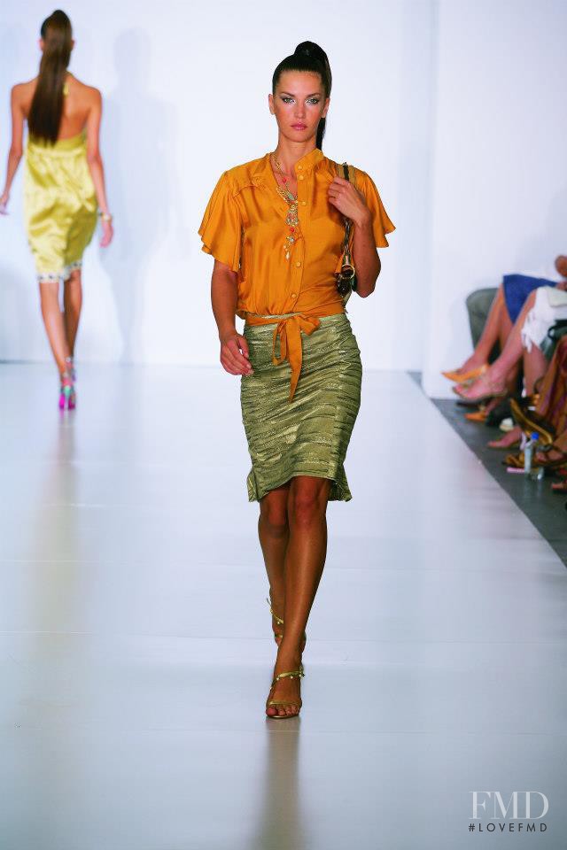 Diana Dondoe featured in  the Matthew Williamson fashion show for Spring/Summer 2006