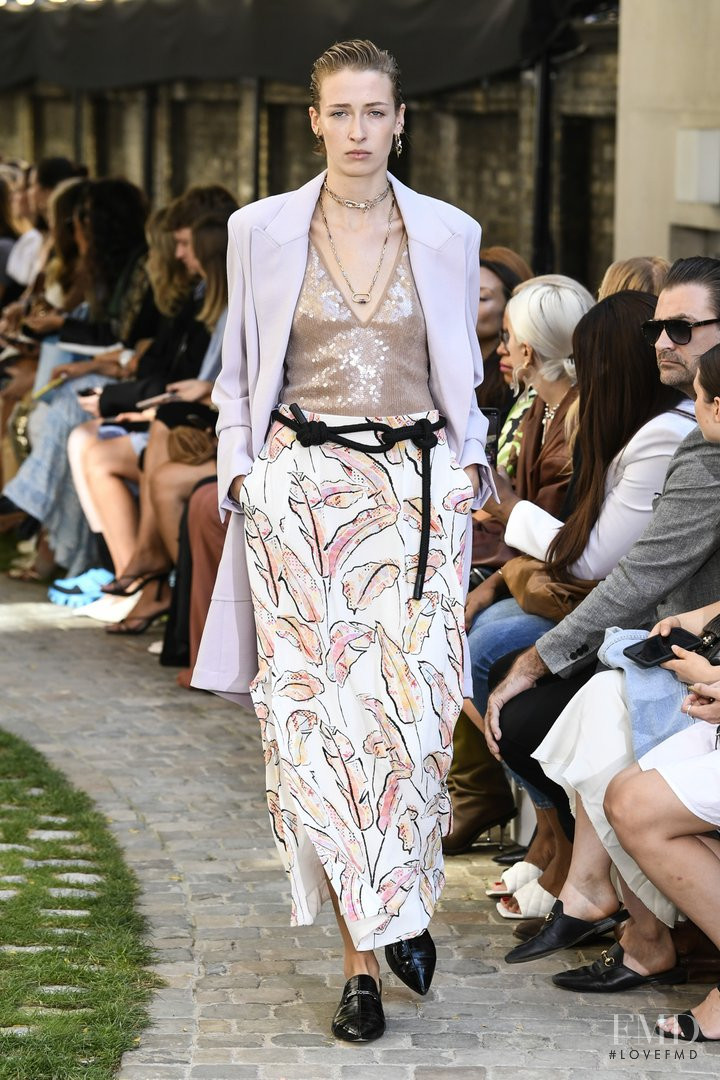Georgia Howorth featured in  the Roland Mouret fashion show for Spring/Summer 2020