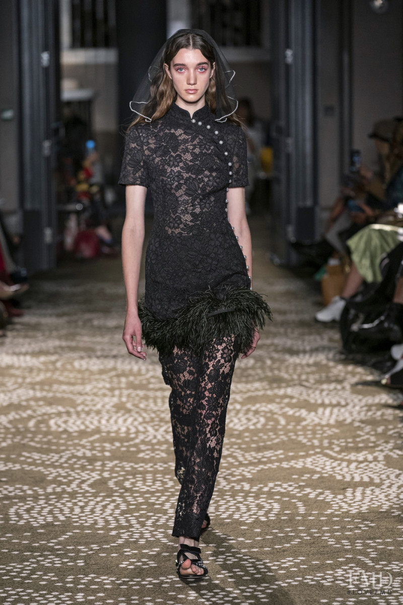Huishan Zhang fashion show for Spring/Summer 2020