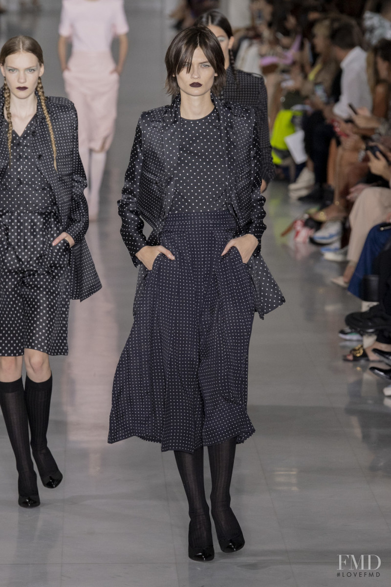 Lara Mullen featured in  the Max Mara fashion show for Spring/Summer 2020
