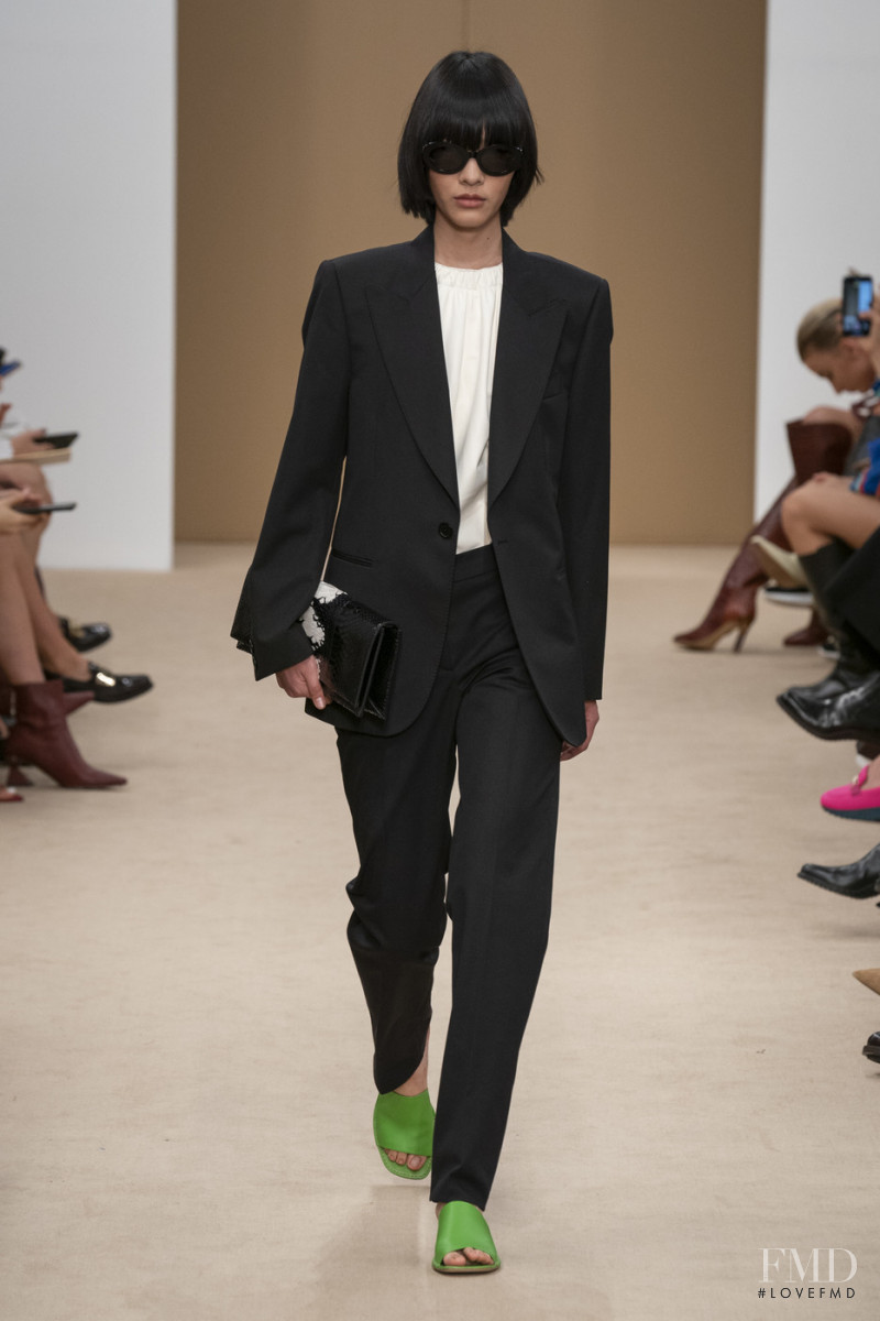 Rui Nan Dong featured in  the Tod\'s fashion show for Spring/Summer 2020