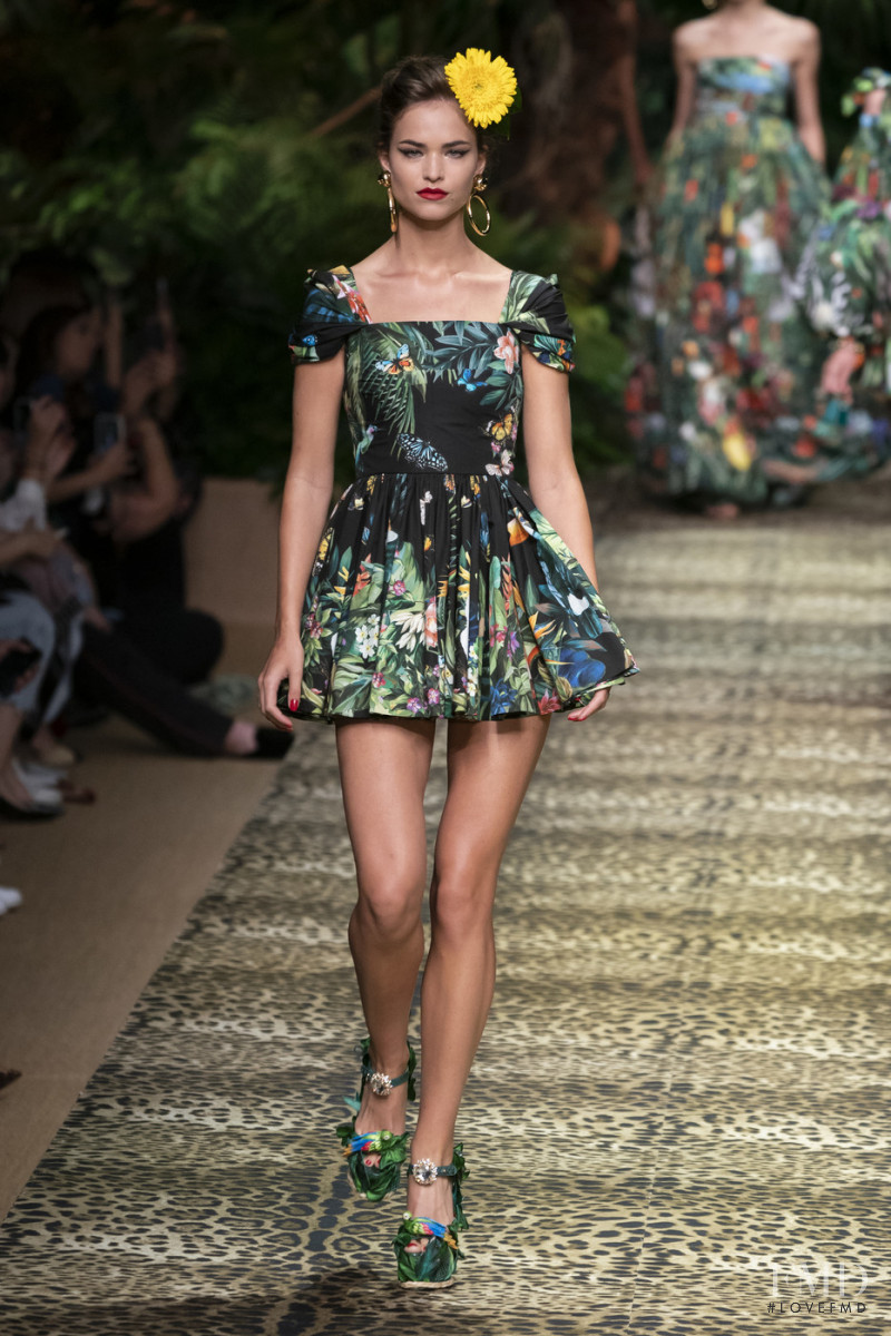 Robin Holzken featured in  the Dolce & Gabbana fashion show for Spring/Summer 2020