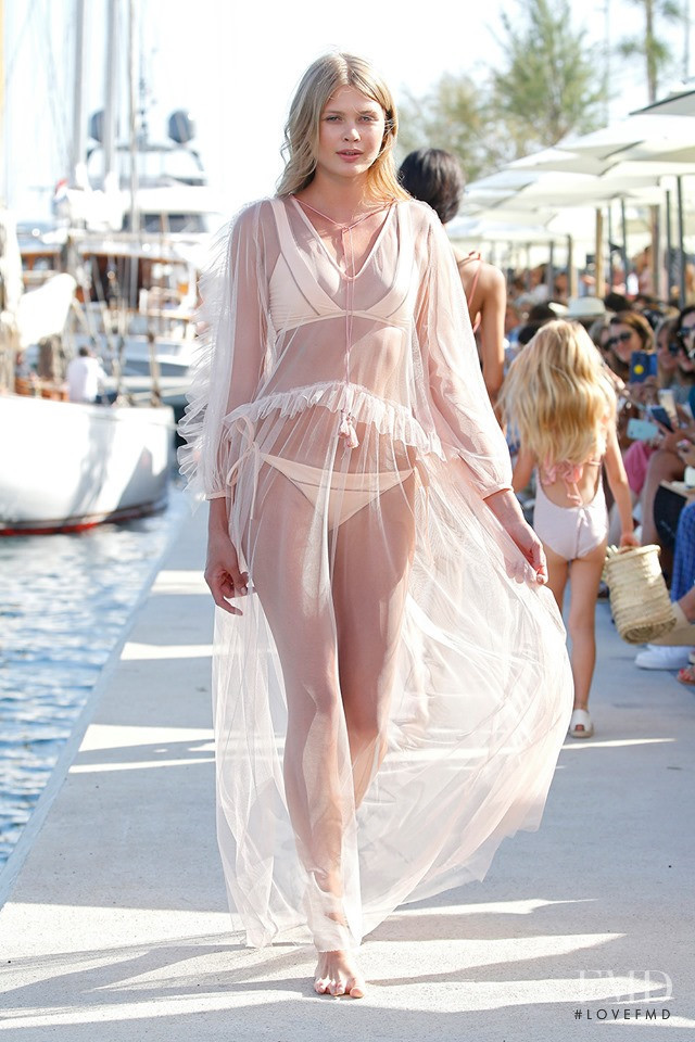 Laura Vecino fashion show for Spring/Summer 2020