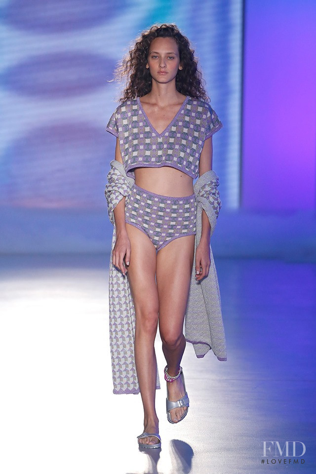 Valentina Wende featured in  the Escorpion fashion show for Spring/Summer 2020