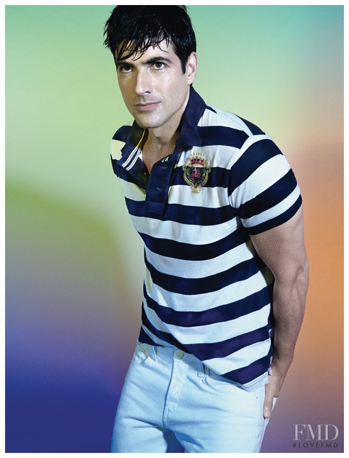 Colcci advertisement for Spring/Summer 2011