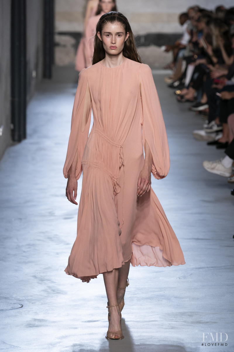 Nina Fresneau featured in  the N° 21 fashion show for Spring/Summer 2020