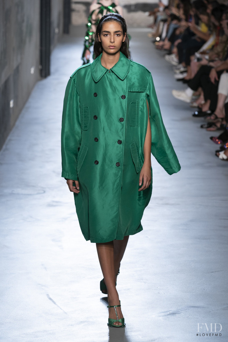 Nora Attal featured in  the N° 21 fashion show for Spring/Summer 2020