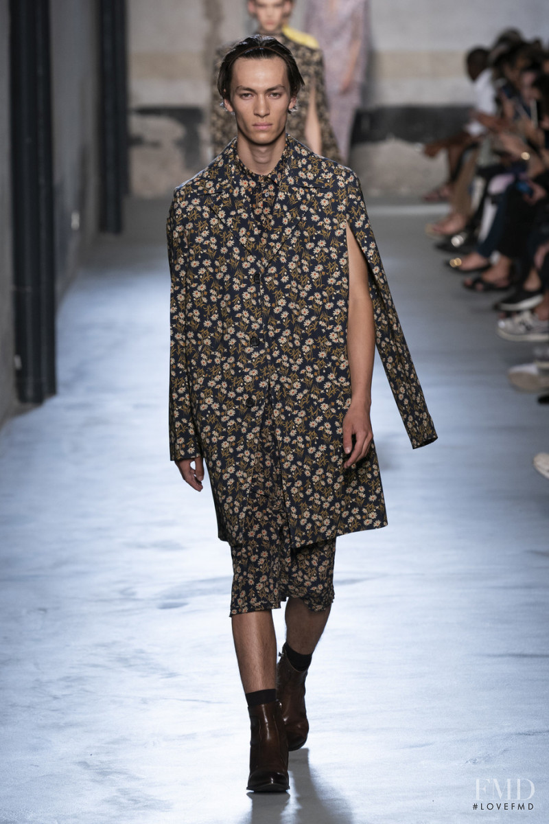N° 21 fashion show for Spring/Summer 2020