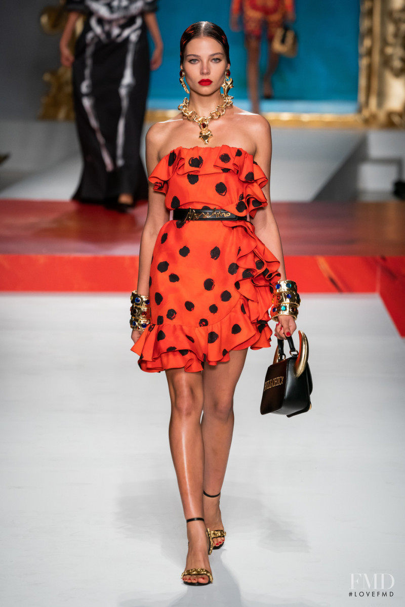 Alesya Kafelnikova featured in  the Moschino fashion show for Spring/Summer 2020