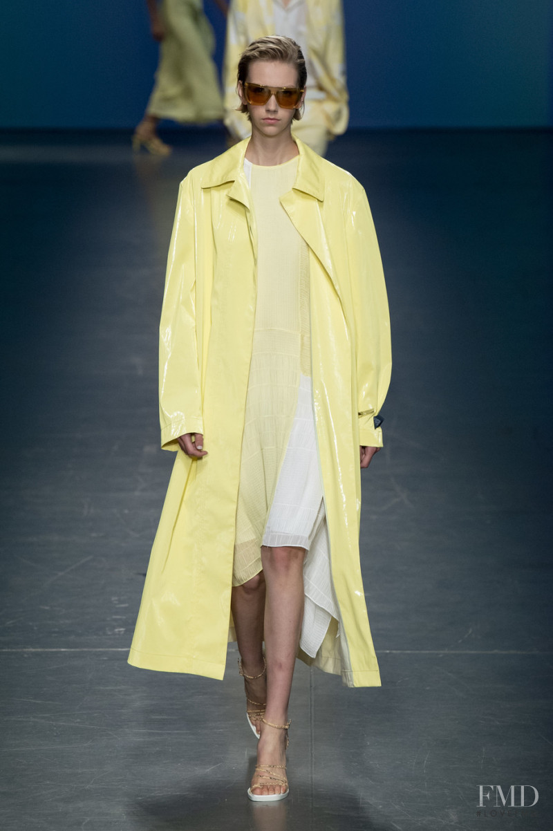 Bente Oort featured in  the Boss by Hugo Boss fashion show for Spring/Summer 2020