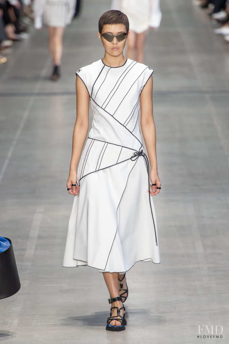 So Hyun Jung featured in  the Sportmax fashion show for Spring/Summer 2020