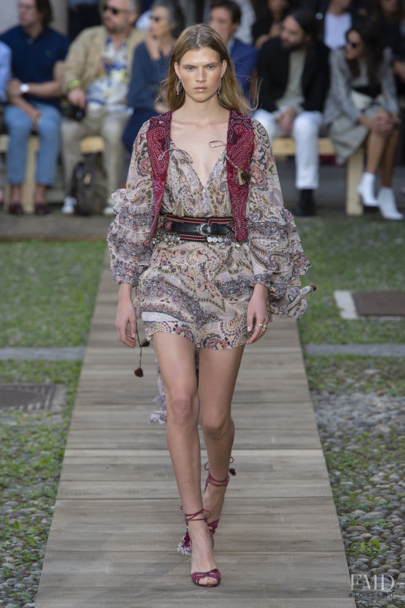 Sara Eirud featured in  the Etro fashion show for Spring/Summer 2020