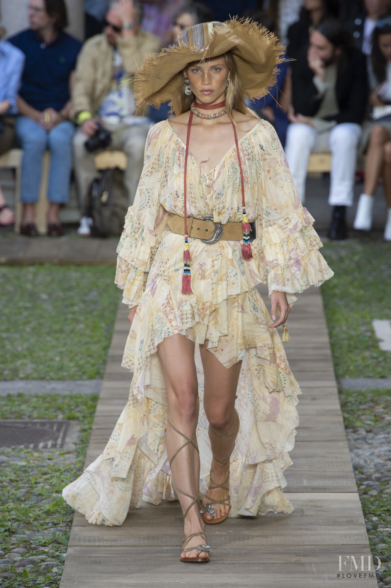 Rebecca Leigh Longendyke featured in  the Etro fashion show for Spring/Summer 2020