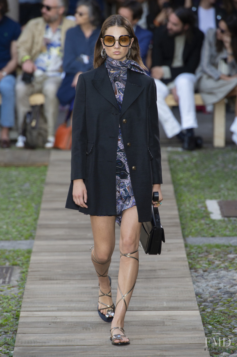 Giselle Norman featured in  the Etro fashion show for Spring/Summer 2020