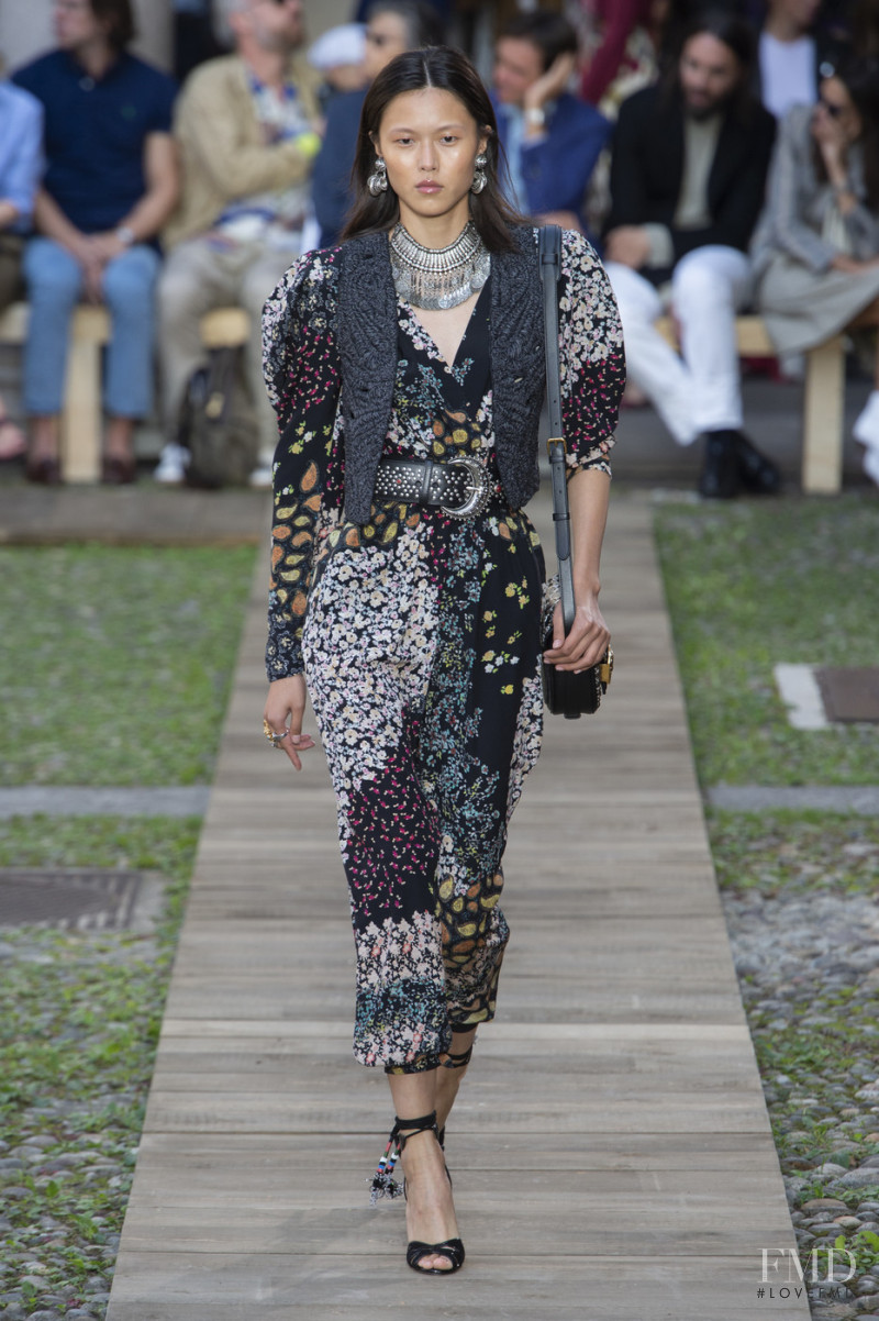 Su Kexin featured in  the Etro fashion show for Spring/Summer 2020