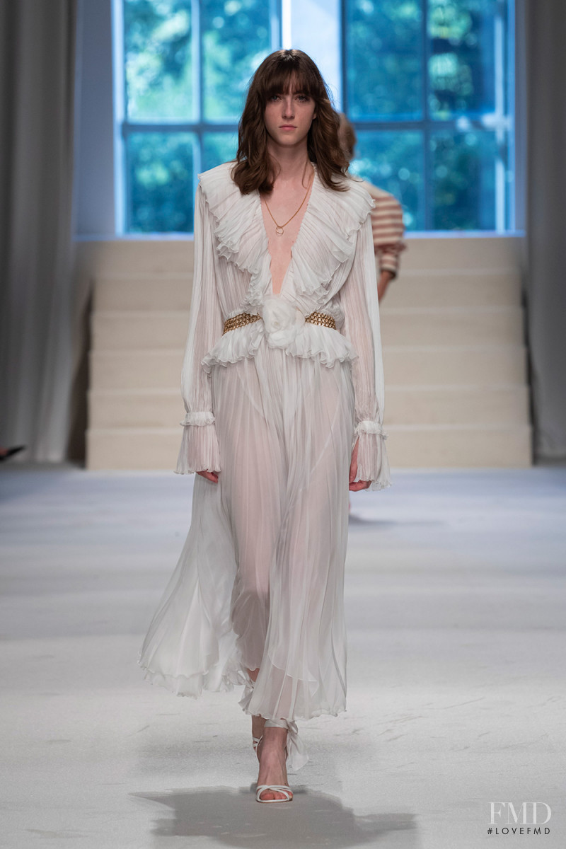 Evelyn Nagy featured in  the Philosophy di Lorenzo Serafini fashion show for Spring/Summer 2020