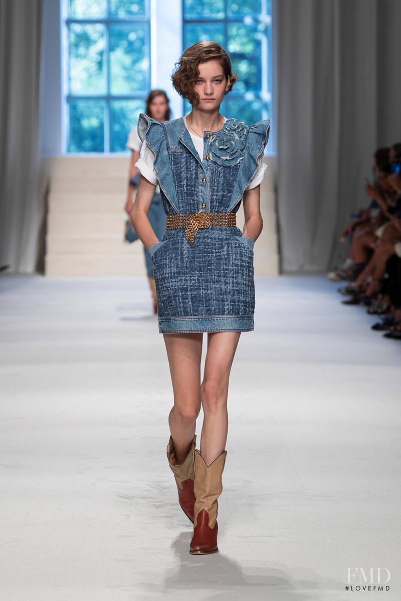Alina Bolotina featured in  the Philosophy di Lorenzo Serafini fashion show for Spring/Summer 2020