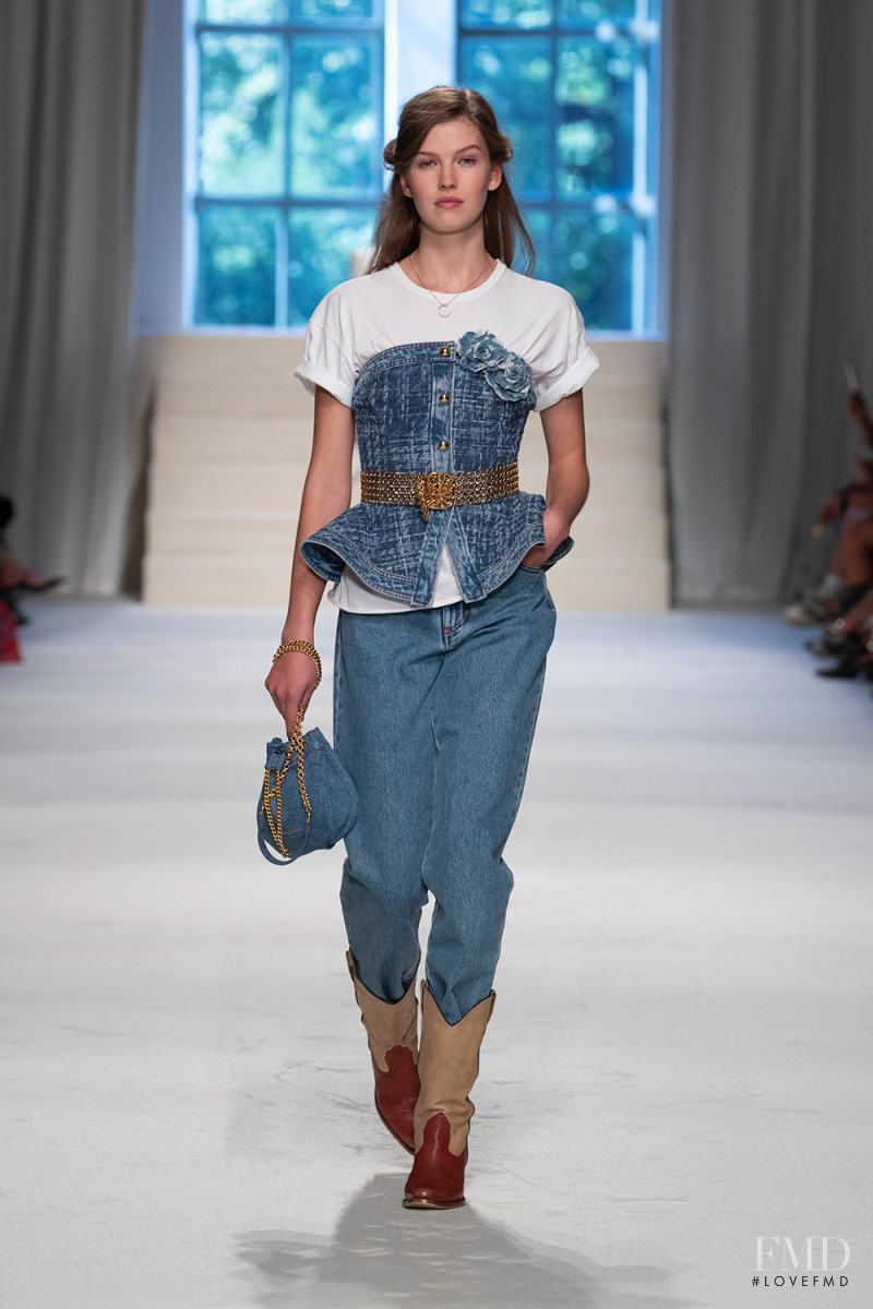 Bori Burka featured in  the Philosophy di Lorenzo Serafini fashion show for Spring/Summer 2020